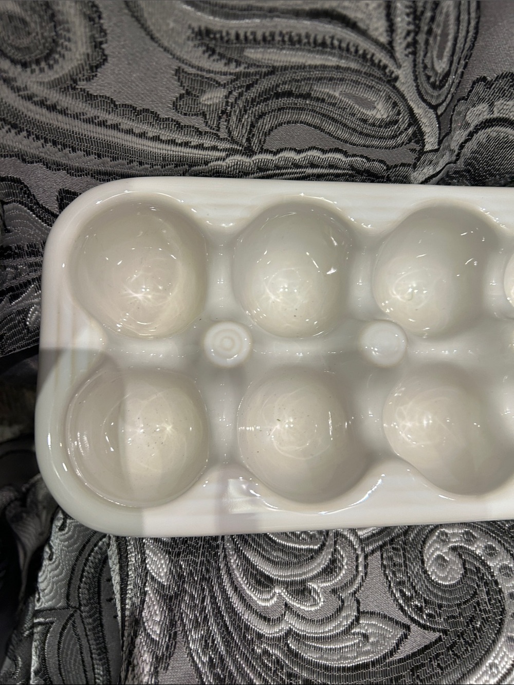 White Ceramic Egg Tray - 12 Slot - Picture 2 of 3